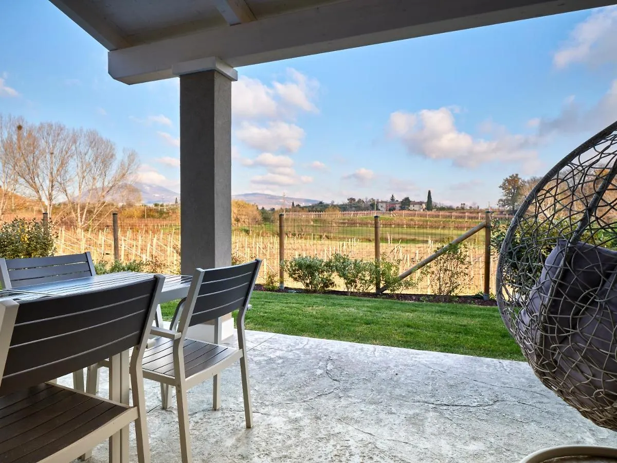 Residence Le Aromatiche Cavaion Veronese İtalya