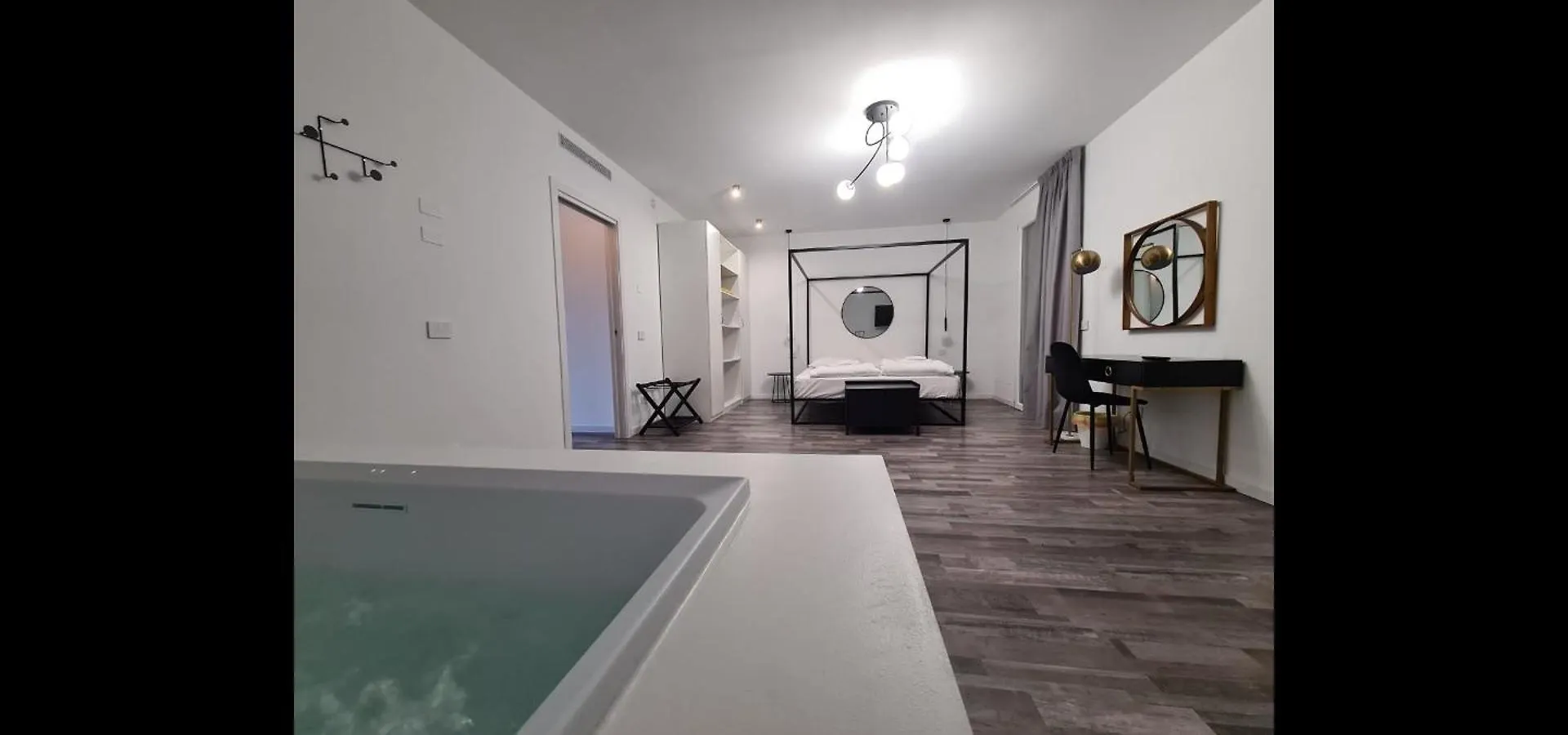 Residence Le Aromatiche Cavaion Veronese Apartment
