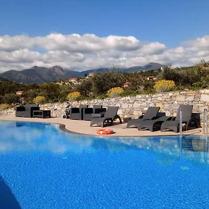 https://appartamento-leccino-con-piscina-riva-trigoso.hotelitalianriviera.com